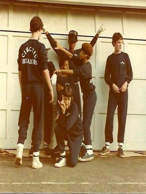 cover image of I Wanna Hear a Poem